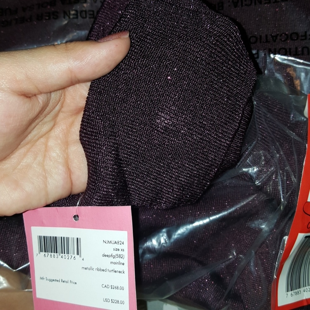 NWT Metallic Ribbed Sweater - Picture 4 of 4